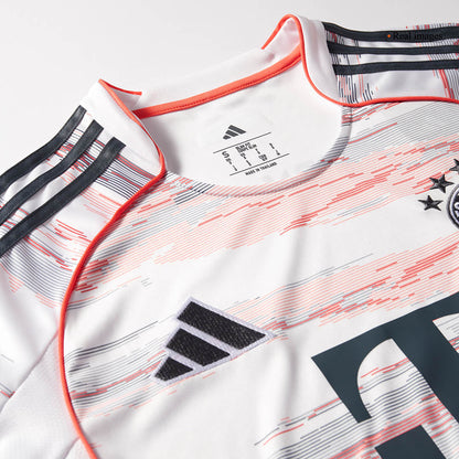 MÜLLER Special #25 Bayern Munich Away Soccer Jersey 2025/26 White